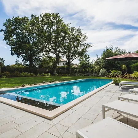 Sleeps 14 Pool Wifi